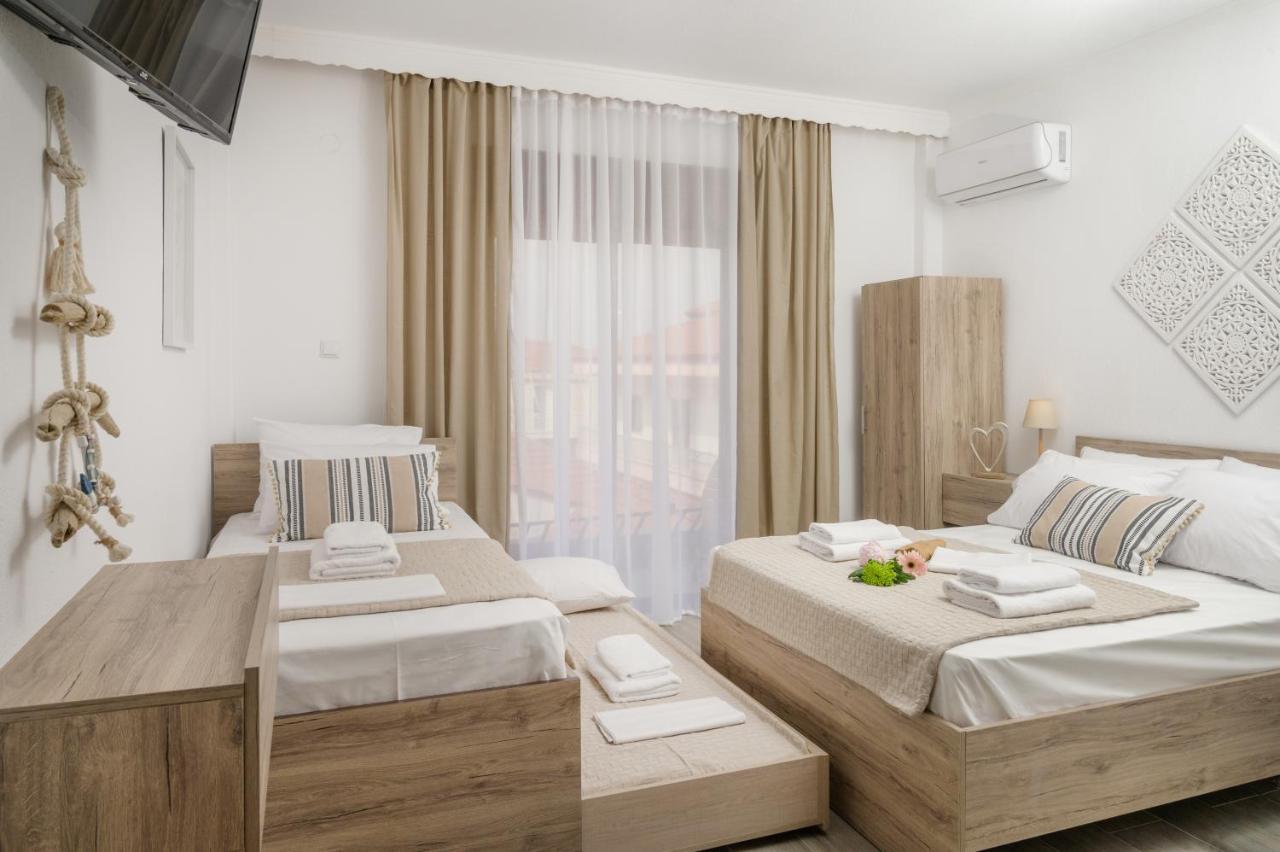 Sand Rooms To Let Nea Roda Exterior foto