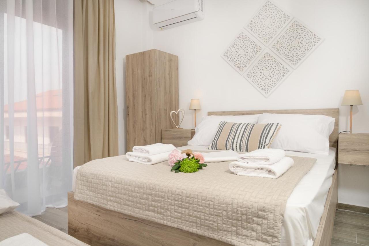 Sand Rooms To Let Nea Roda Exterior foto